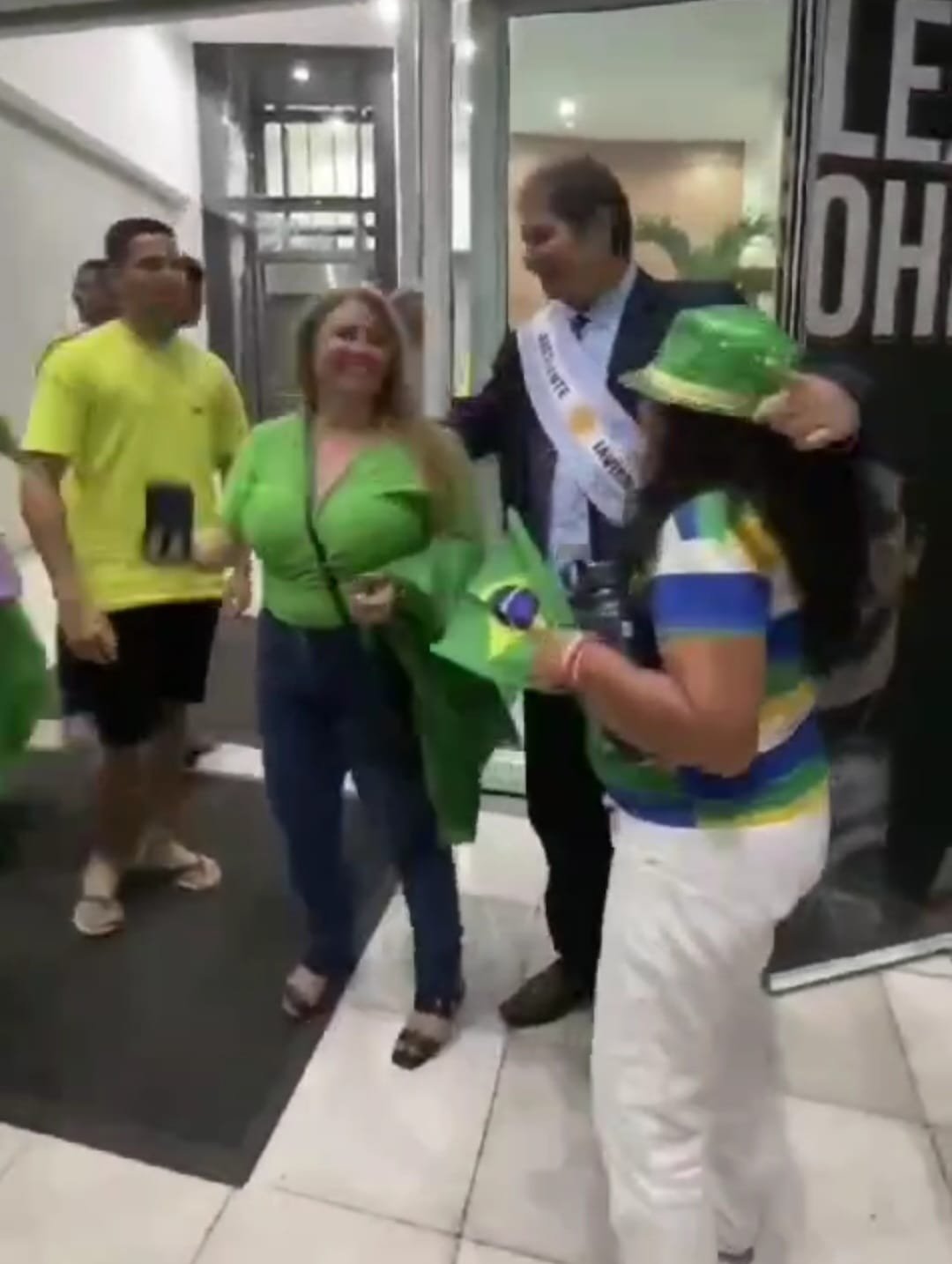 Javier Milei, De João Pessoa, Rouba A Cena Na Visita De Bolsonaro à Paraíba